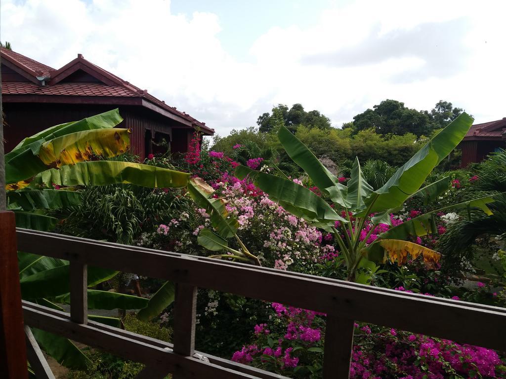 Khmer House Bungalow Hotell Kep Exteriör bild