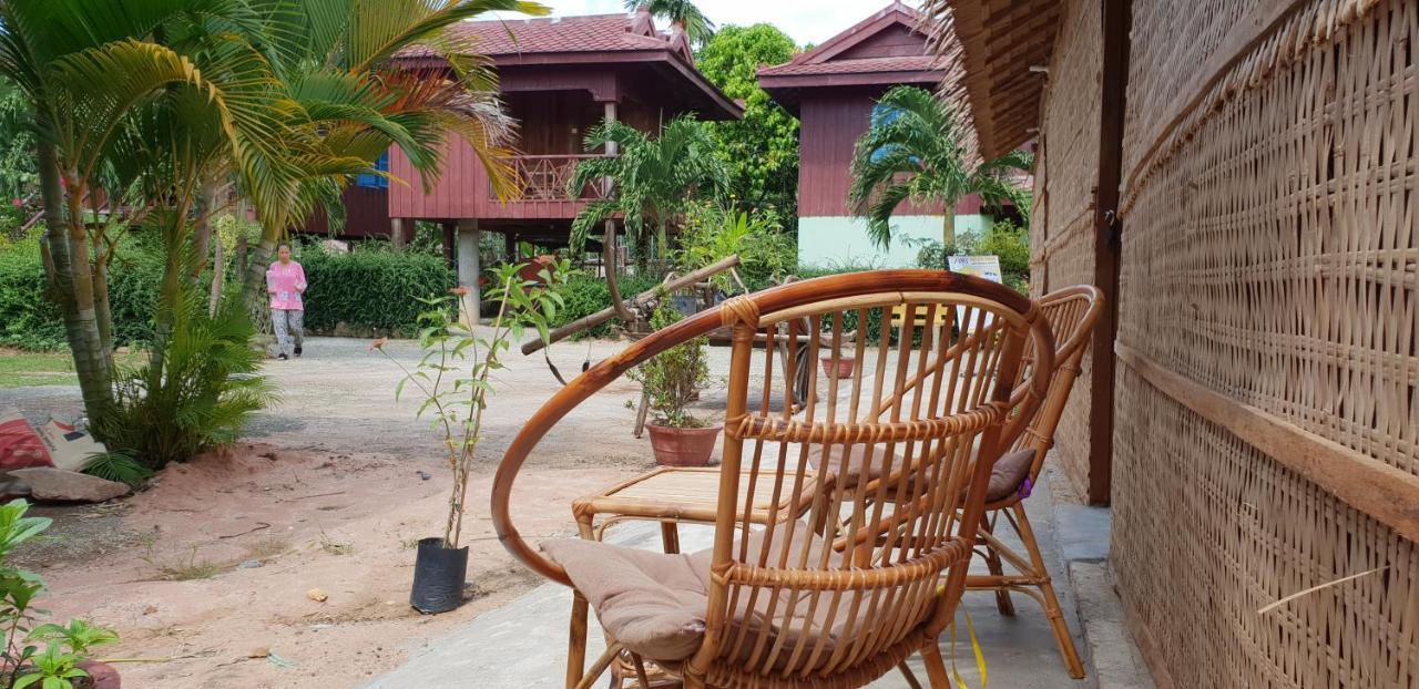 Khmer House Bungalow Hotell Kep Exteriör bild